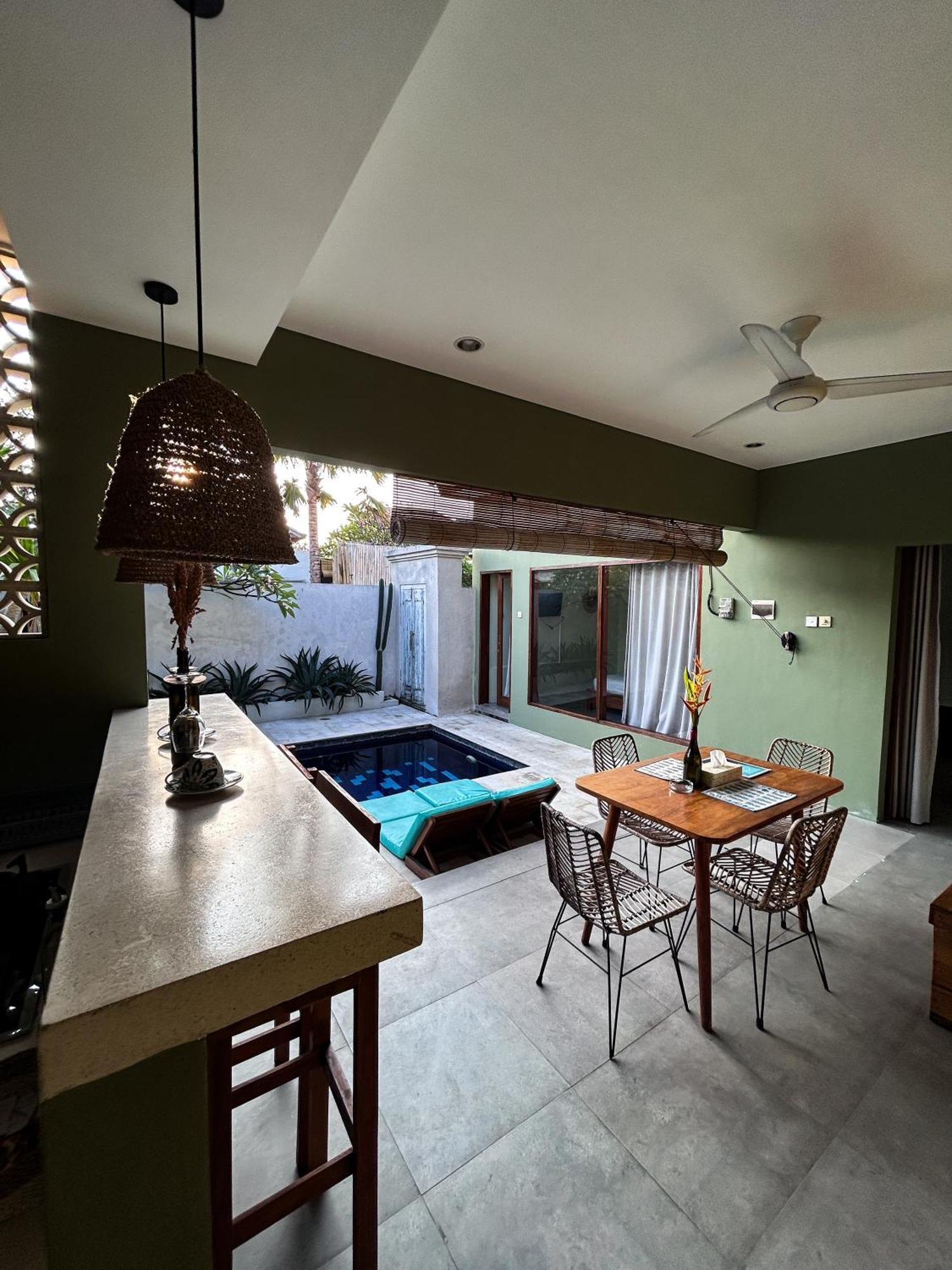 Kiki Village Bathtub And Living Room Canggu Eksteriør bilde